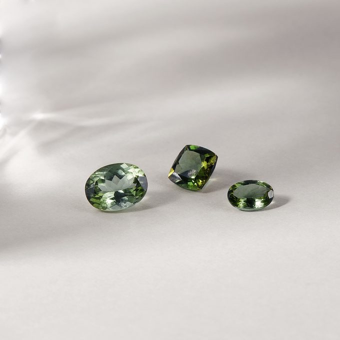 green tourmalines - KLENOTA