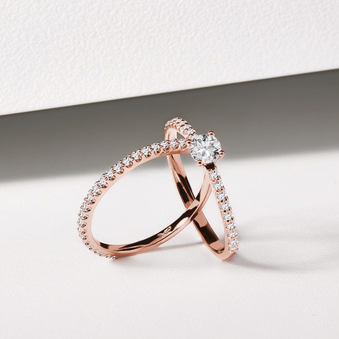 engagement and wedding ring with diamonds rose gold - KLENOTA