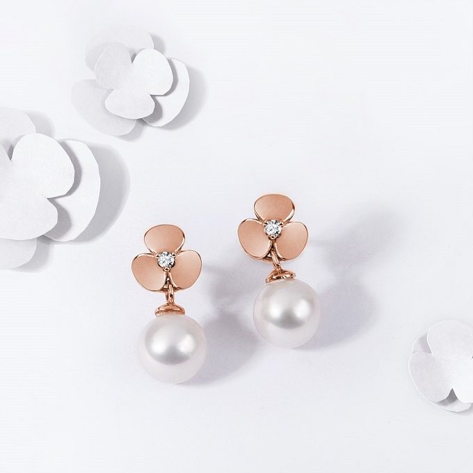 Rose gold Yetel earrings with shamrocks with diamonds and pearls - KLENOTA