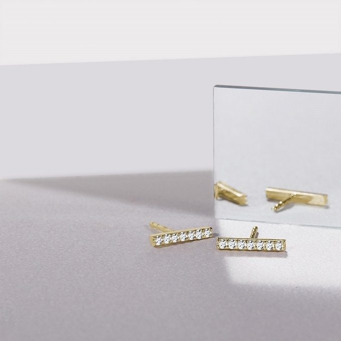 Golden earrings with diamonds, Rain collection - KLENOTA
