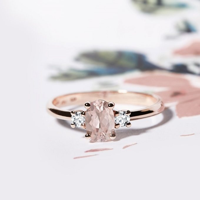 Bague en or rose avec morganite et diamants - KLENOTA