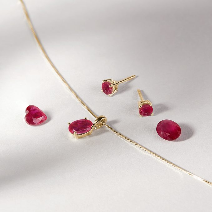 Ruby jewellery made of 14k gold - KLENOTA