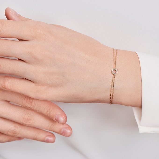 Rose gold bracelet with diamonds - KLENOTA