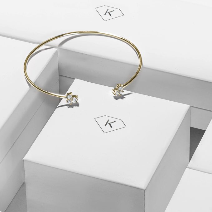 Bracelet flexible en or jaune avec diamants - KLENOTA