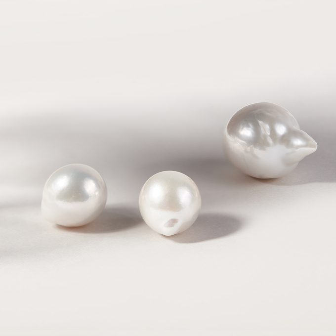 Baroque freshwater pearl - KLENOTA