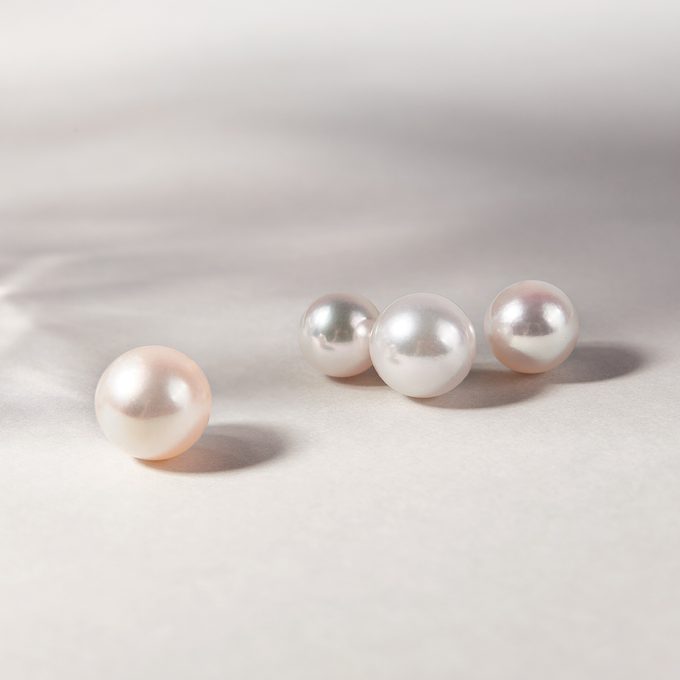 Freshwater pearls - KLENOTA