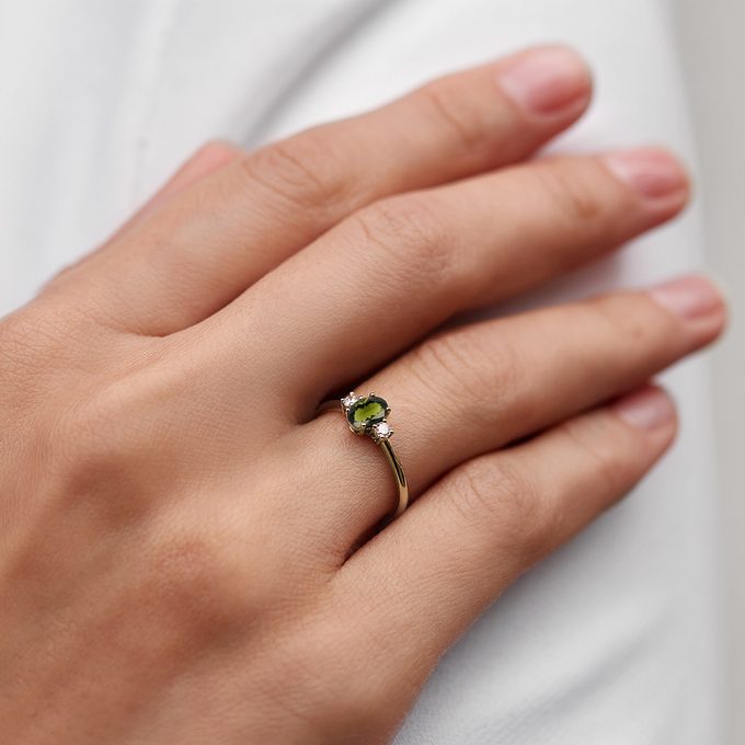 moldavite bague avec diamants taille brillant en or jaune 14k - KLENOTA