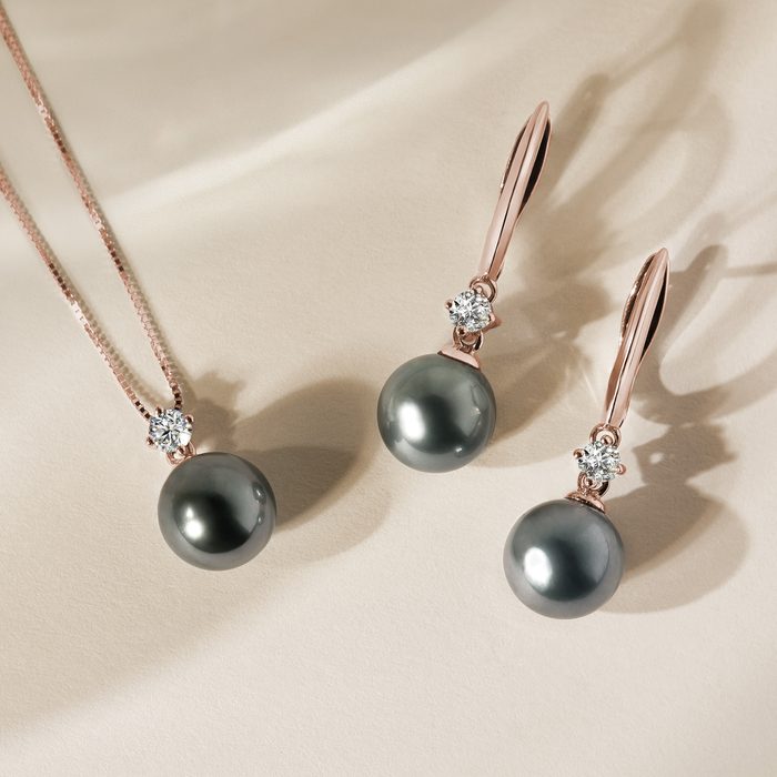 Perles de Tahiti : de captivantes perles noires de Polynésie