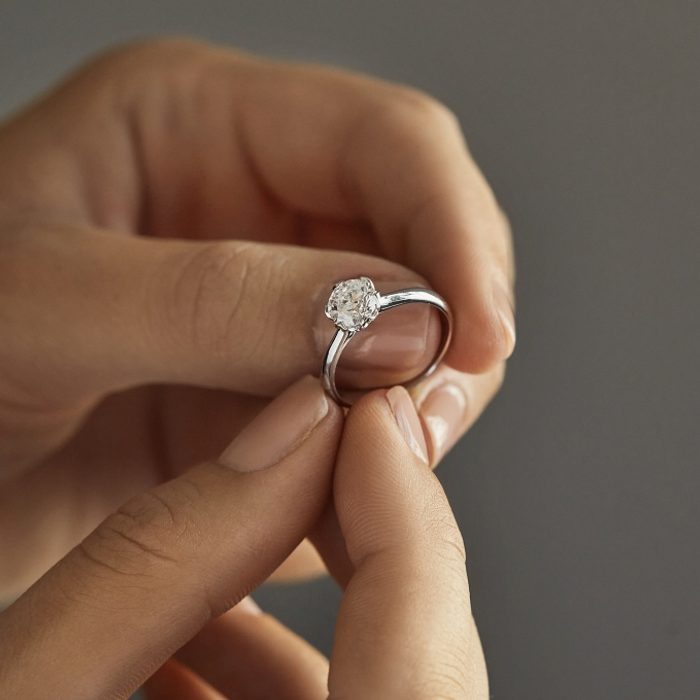 Main bague mariage femme new arrivals