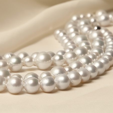 Zlaté přívěsky ve tvaru srdce s diamanty - KLENOTA