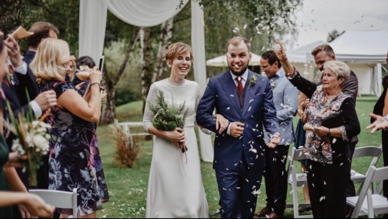 Как да се облечете перфектно за сватба