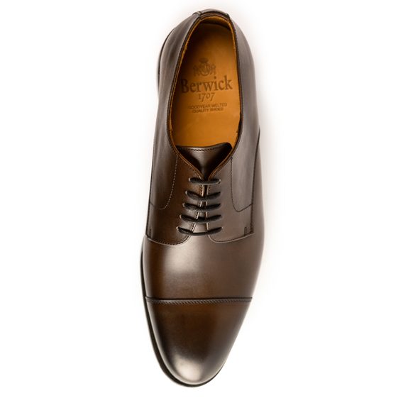 Berwick Hitchcock — Walnut Brown