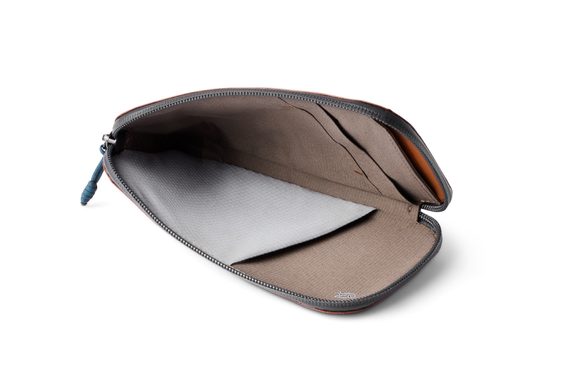 Bellroy All-Conditions Phone Pocket Plus