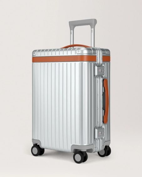 Carl Friedrik — The Carry-on Aluminium