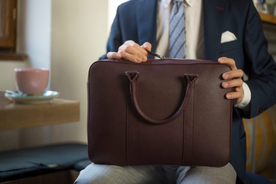 Kožená slim taška na notebook John & Paul - vínová