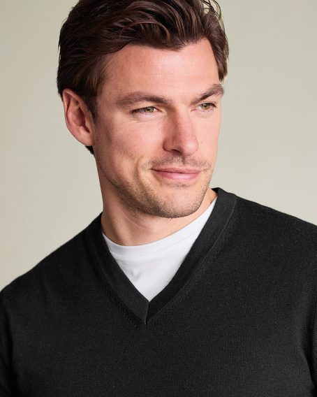 Charles Tyrwhitt Merino V-Neck Jumper — Black