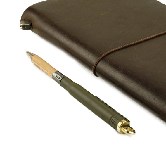 Mosazné kuličkové pero Traveler's Company - olivové