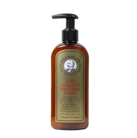 Ochranný šampon na vlasy Cpt. Fawcett Ricki Hall's Booze & Baccy (250 ml)