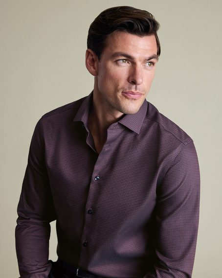 Charles Tyrwhitt Non-Iron Stretch Texture Shirt – Burgundy Red