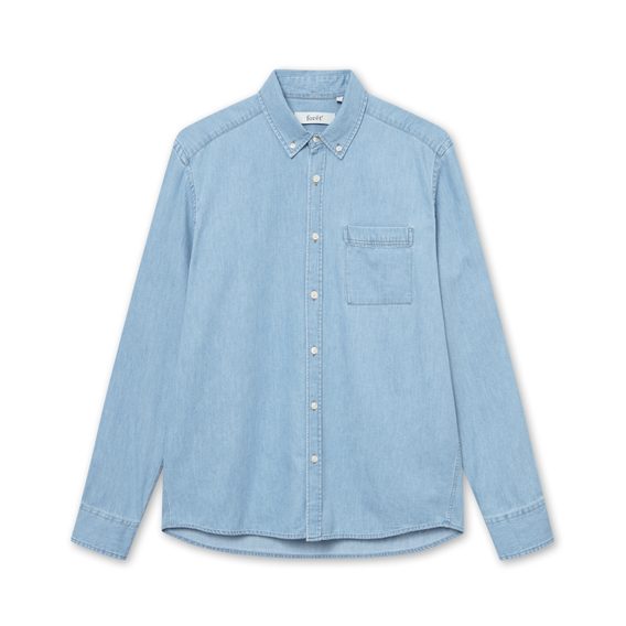 forét Hornet Chambray Shirt — Light Chambray