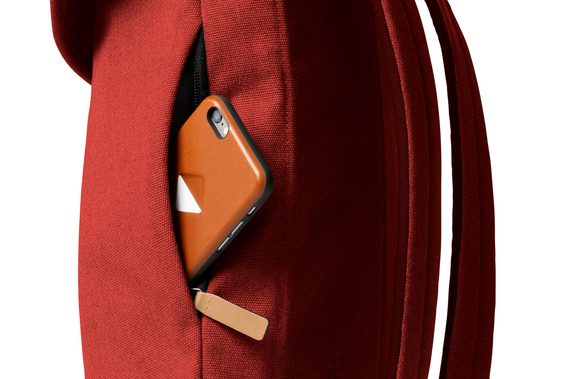 Minimalistický batoh Bellroy Slim Backpack - Red Ochre