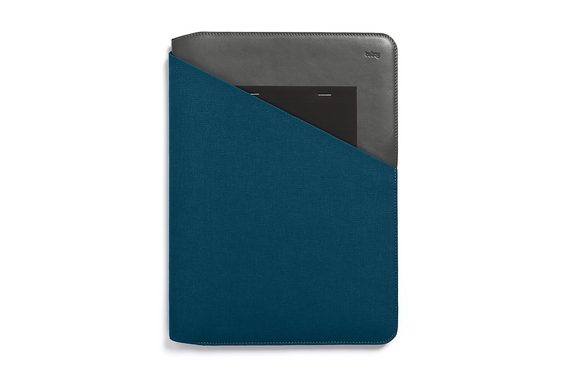 Bellroy Tablet Sleeve Extra tkaný obal na 13'' tablet s boční kapsou - modrozelený