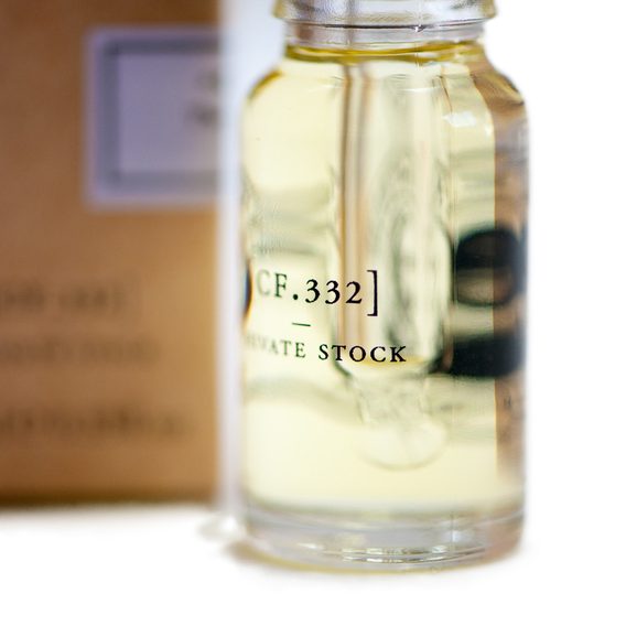 Olej na plnovous Cpt. Fawcett Private Stock (CF.332) - cestovní balení (10 ml)