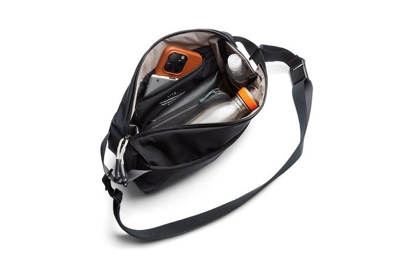 Bazar: Bellroy Lite Sling (Black)