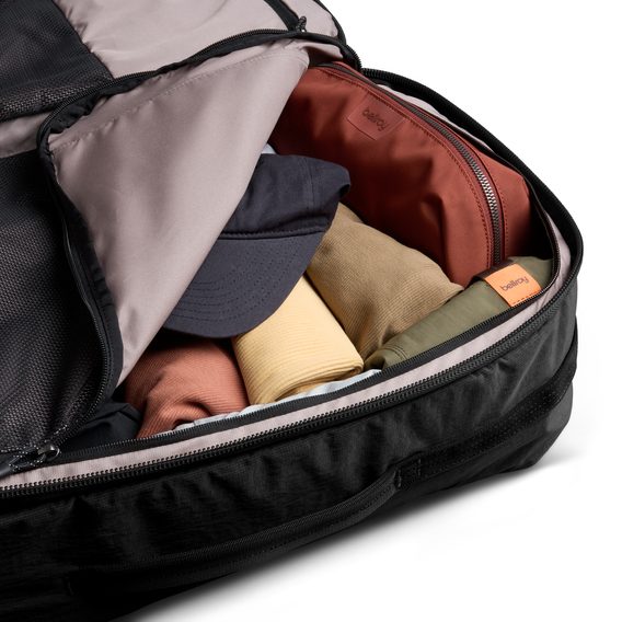 Bazar: Bellroy Lite Carry-On Black
