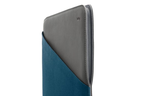 Bellroy Tablet Sleeve Extra tkaný obal na 13'' tablet s boční kapsou - modrozelený