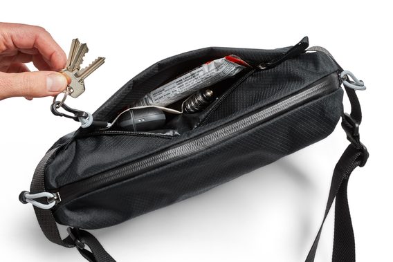 Bazar: Bellroy Lite Sling (Black)