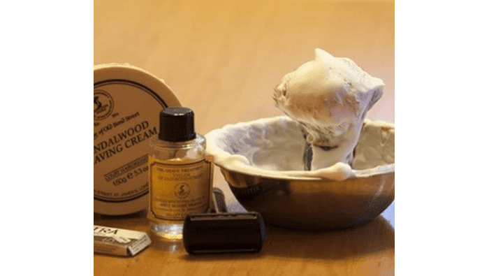 Olej před holením TOBS - Sandalwood