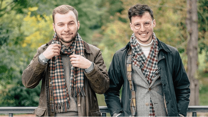 7 tipů, jak na podzim kombinovat šálu