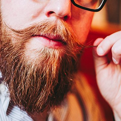 Péče o knír<br>a plnovous