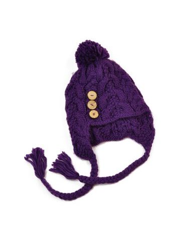 Čepice s copánky fialová