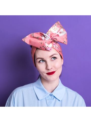 Trilby klobouk se stříbrnou stuhou 58 cm