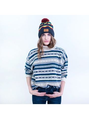 Zimní čepice s bambulí šedočerná