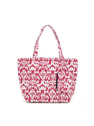 Pestrá taška na léto červená