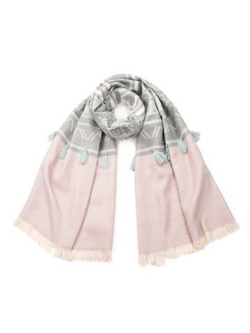 Šál se střapci světle růžový
