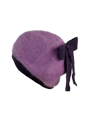 Fialový baret s mašlí
