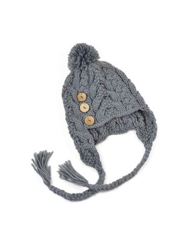 Čepice s copánky šedá