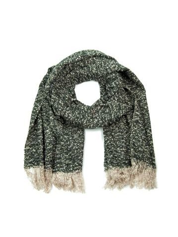 Velký šál v šedých barvách