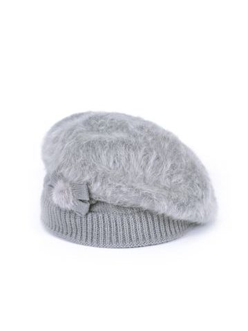 Elegantní chlupatý baret
