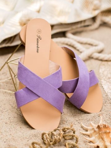 Pohodlné ploché sandály fialové