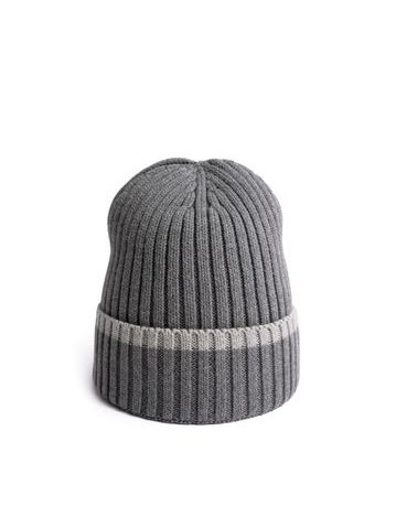 Čepice Dylan - světlešedá