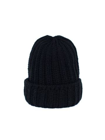 Zimní hrubá čepice černá