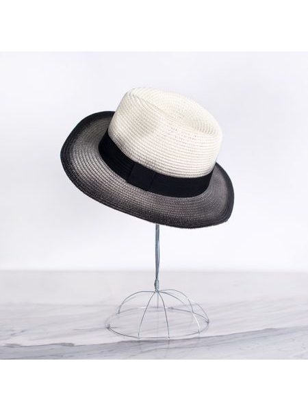 Lehký klobouk se stuhou