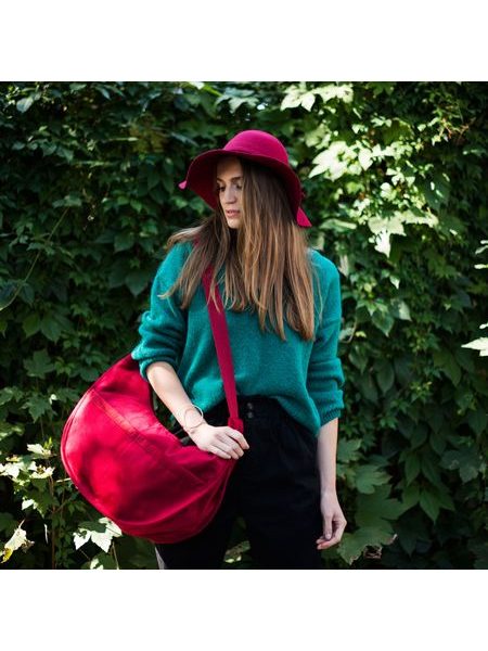 Stylová mini kabelka potažená semiše - černá