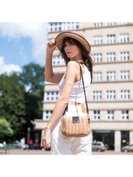 Klobouk se širokým lemem