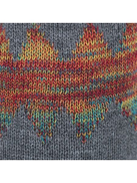 Vzorovaná čepice s bambulí šedá